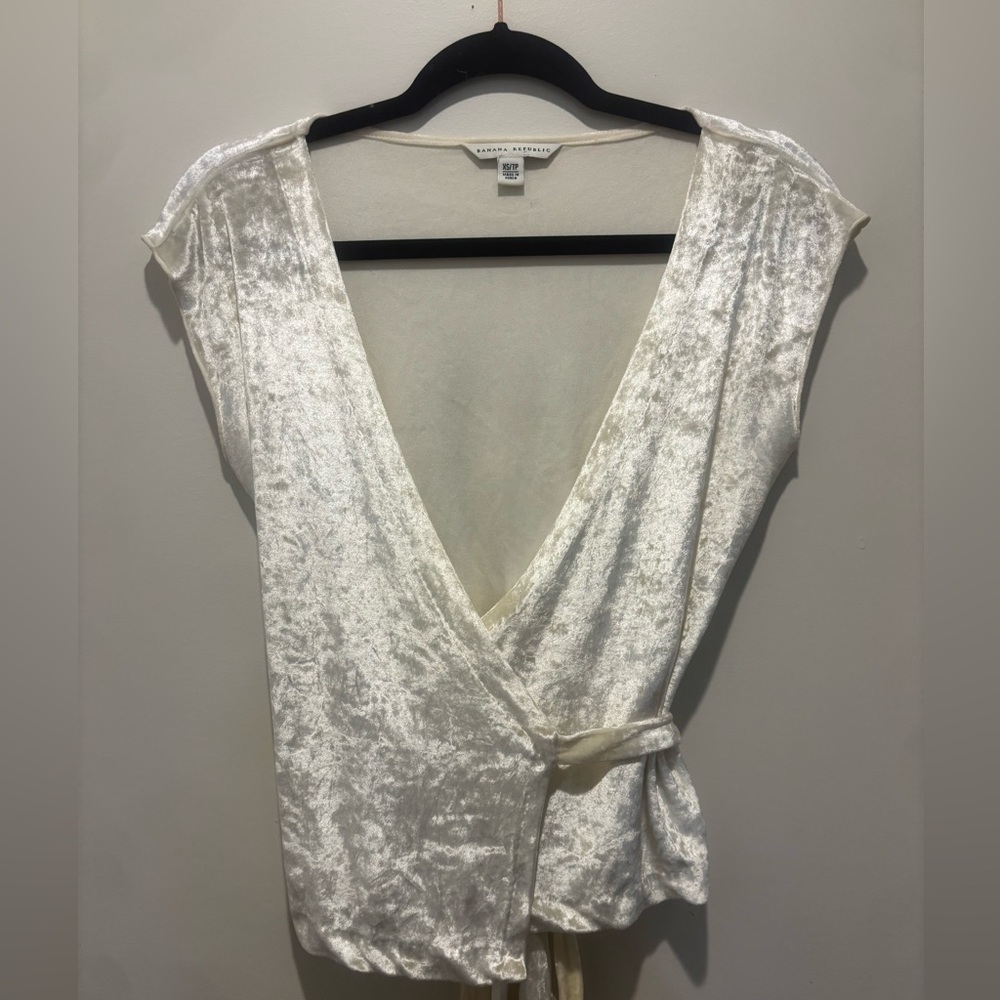 Banana Republic Crushed Velvet Wrap Top